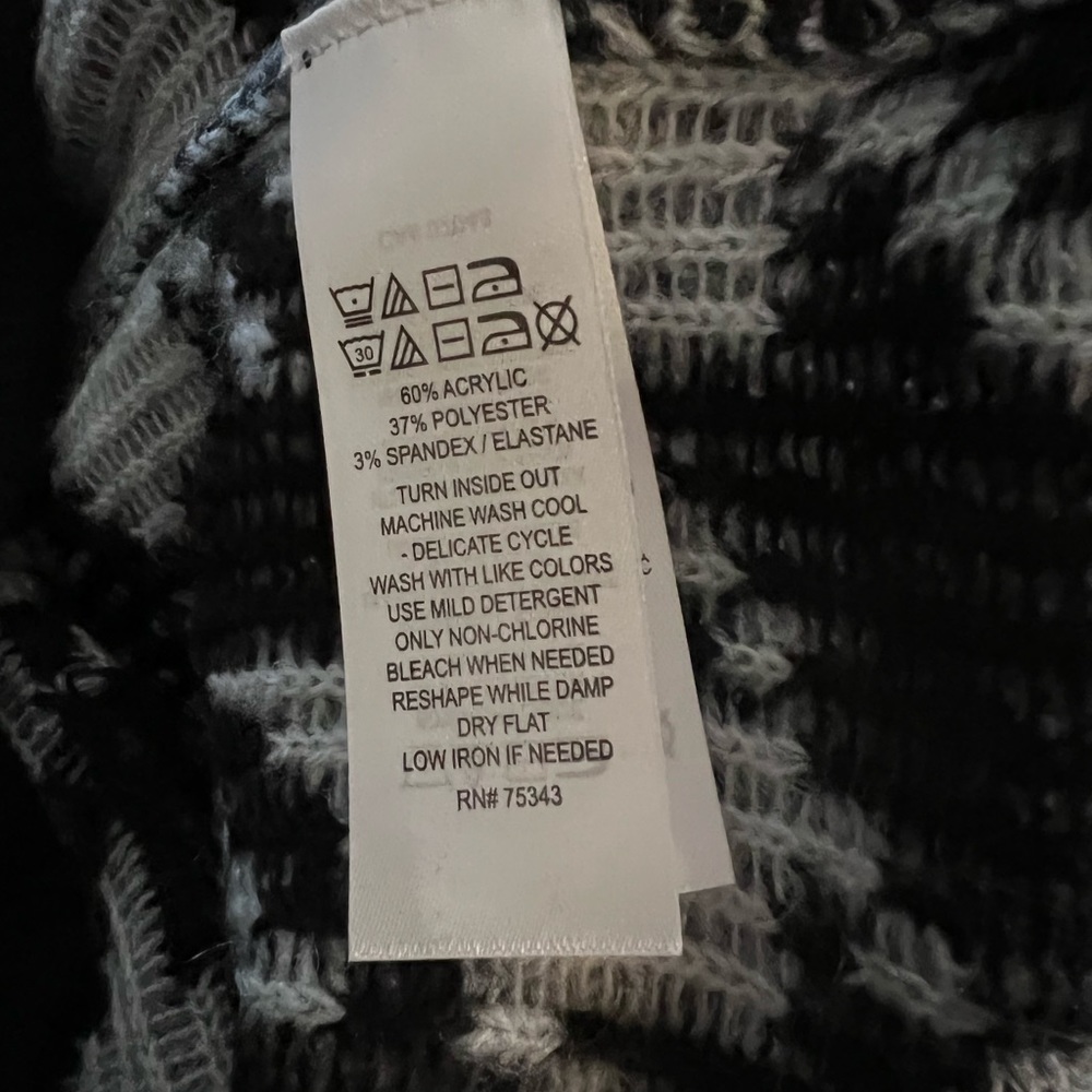 William Rast Sweater - Picture 10 of 11